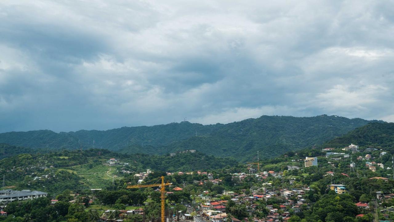 Marco Polo Plaza Cebu Hotel Ngoại thất bức ảnh View of the town