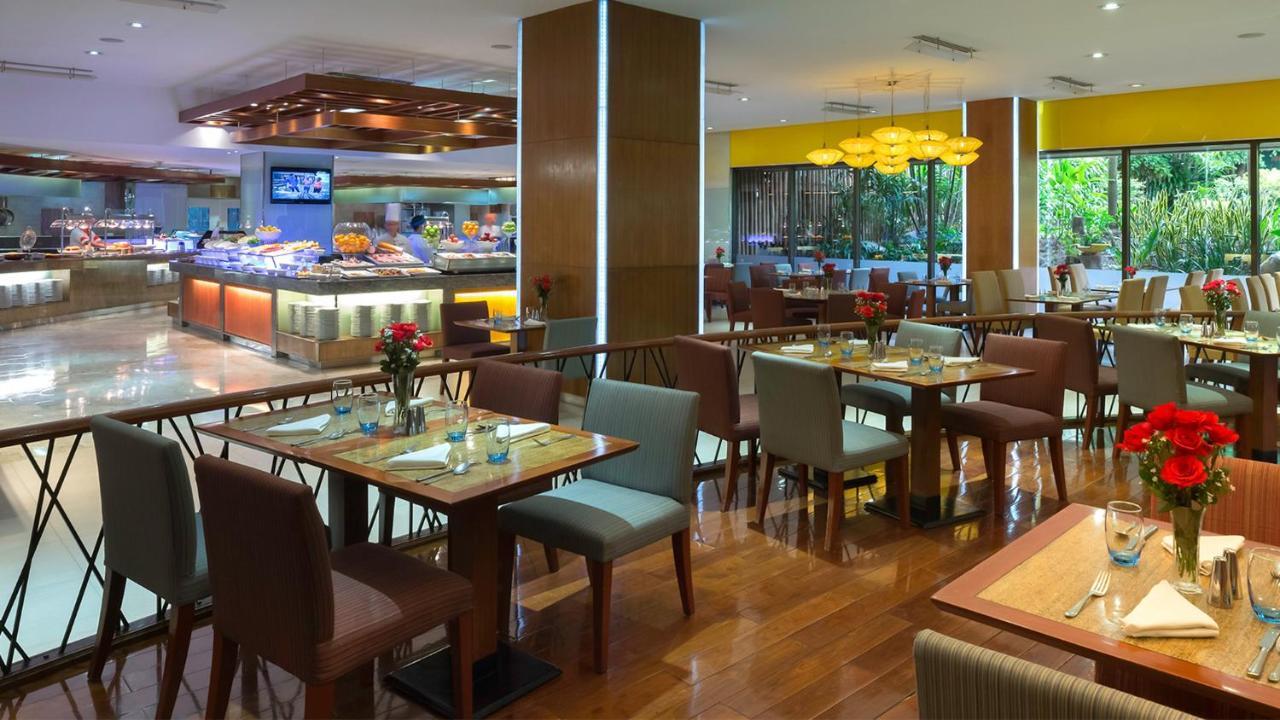 Marco Polo Plaza Cebu Hotel Ngoại thất bức ảnh The Garden Grill